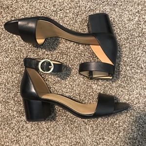 Michael Kors + Ankle Strap + Block Heel+ Sandal